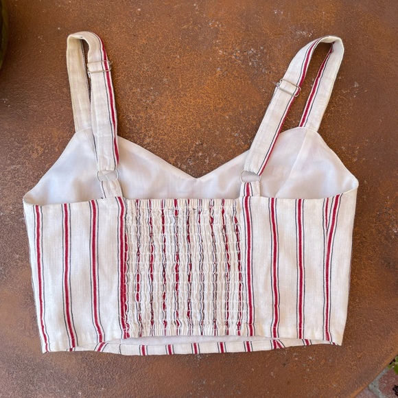 Striped crop top ❤️🤍 - Picture 4 of 5